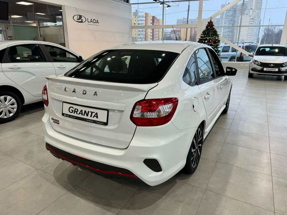 Lada Granta Sport Лифтбек в Сургут - фото №3