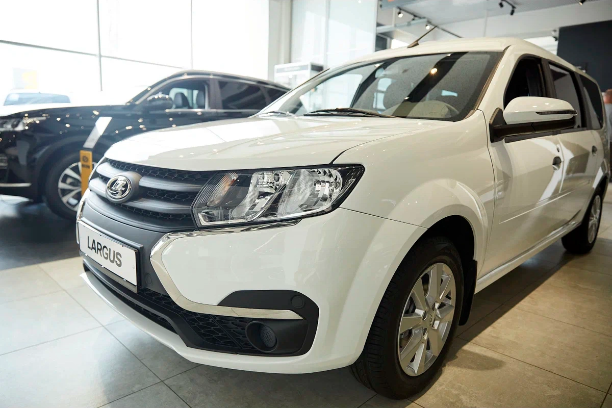 Lada Largus в Сургут - фото №1