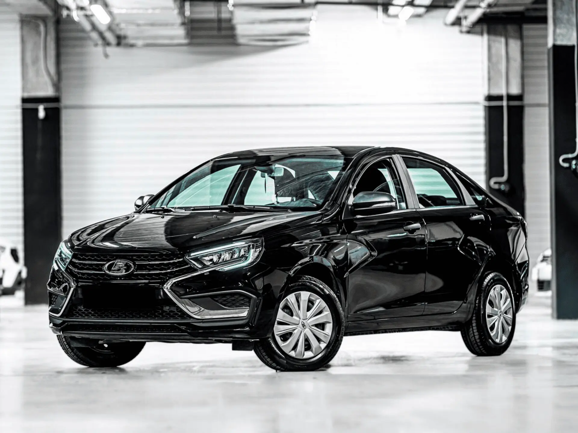 Lada Vesta Седан в Сургут - фото №1